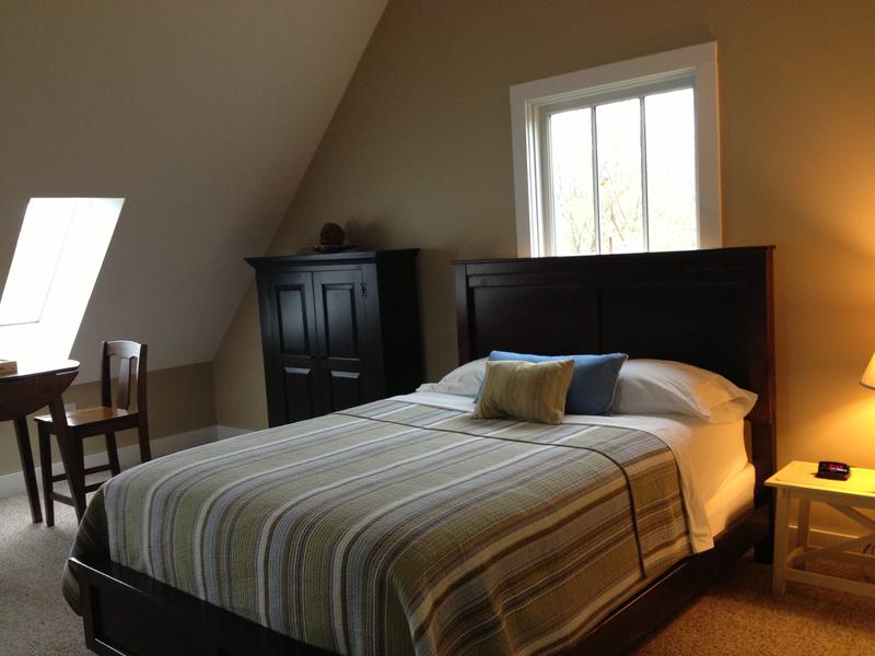 to Red Cottage Hideaway Woodland Cottage Romantice cabin in