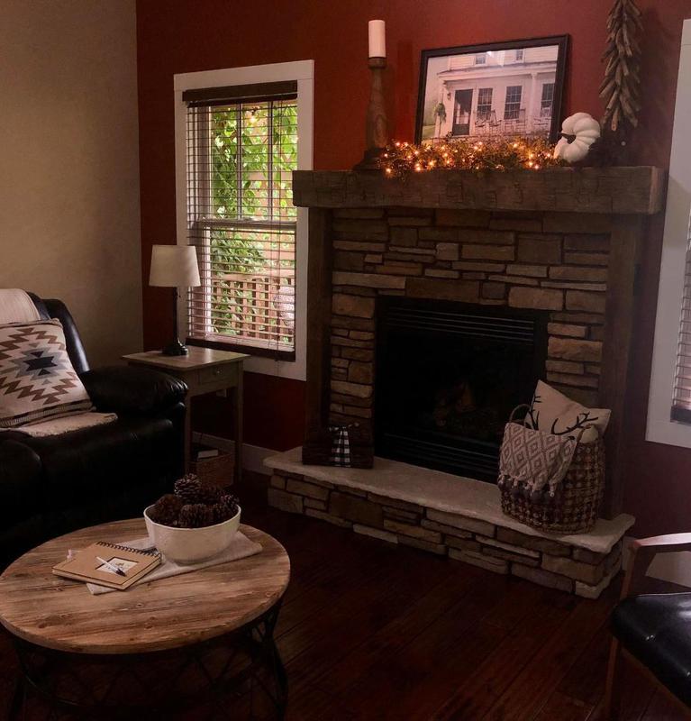 to Red Cottage Hideaway Woodland Cottage Romantice cabin in